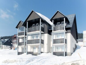 Sky, Building, Window, House, Snow, Slope, Urban Design, Facade, Roof