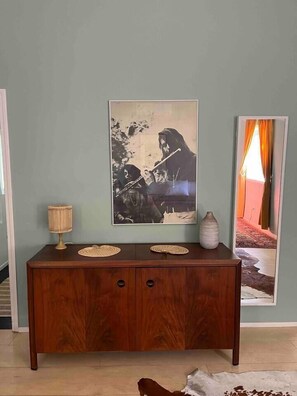 Mid Century Modern furniture in Cabin 8