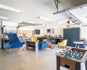 Spielezimmer