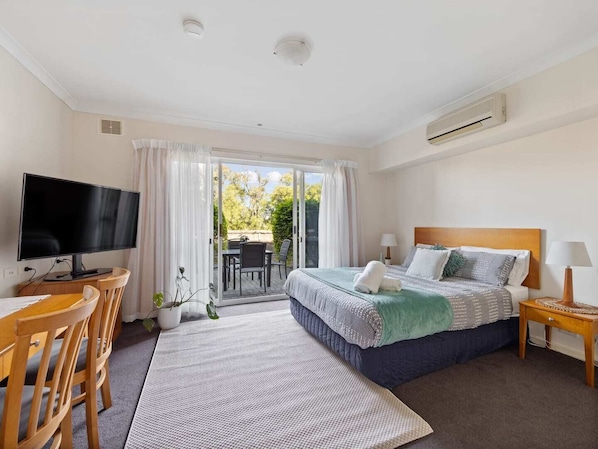 A haven of #comfort and tranquility: your bedroom sanctuary 