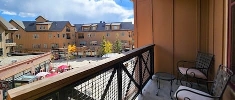 Welcome to this incredibly located condo situated near Main St. Station you can take in the view of the local restaurants, bars, and shops straight from your private balcony.