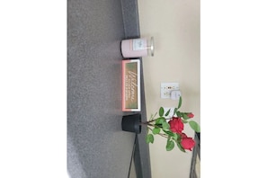 Bathroom amenities