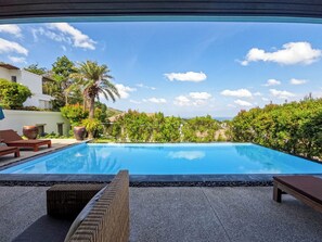 Private pool