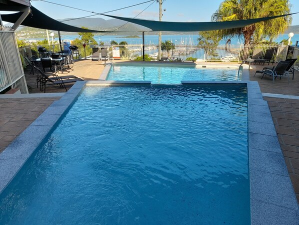 Udendørs pool