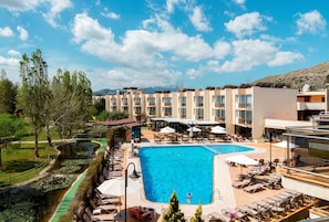 Rooftop pool