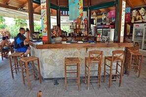 Poolside bar
