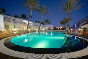 Utomhuspool