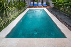 Utomhuspool