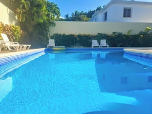 Utomhuspool