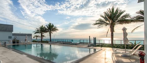 Rooftop pool