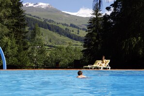 Piscina all'aperto