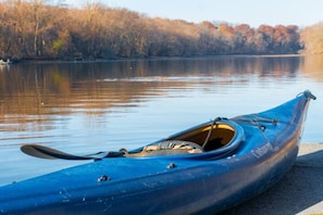 Kayak on dock (available seasonally)