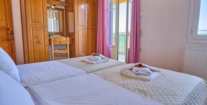 Nikos Kalamaki Corfu Studio 3 Bedroom