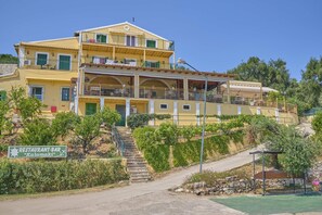 Nikos Kalamaki Corfu Studio 3