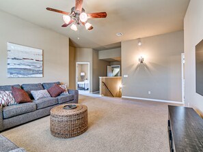 2nd Living Room