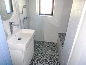 Bathroom, Plumbing Fixture, Flooring, Floor, Interior Design, Bathroom Sink, Toilet, Tile, Plumbing, Sink