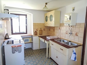Flooring, Wood, Floor, Kitchen, Interior Design, Furniture, Cabinetry, Room, Kitchen Sink, Countertop