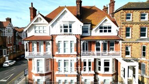 Seastay Presents Eva's View in Broadstairs, Kent - Our Period Building - seastay.co.uk