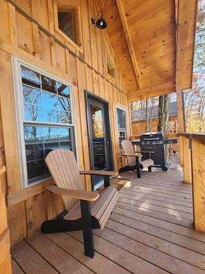 Front Porch with propane grill hooked up & ready!