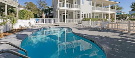 Welcome to Family Tides! Huge, recently remodeled home with private pool!