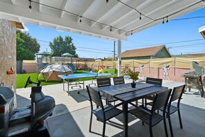 Outdoor dining