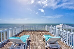 Roof Top Tanning Deck