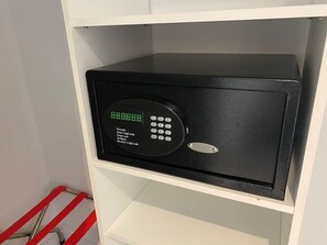 Safebox