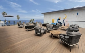 Outdoor Lounge