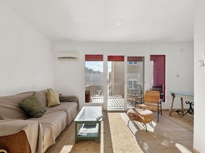 Möbel, Couch, Eigentum, Komfort, Holz, Tabelle, Interior Design, Wohnzimmer, Fussboden, Flooring