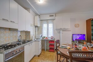 Kitchen and dining area