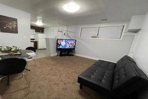 Common/TV lounge