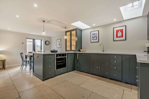 Steeple View Kitchen - StayCotswold