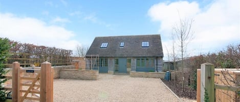 Steeple View - StayCotswold