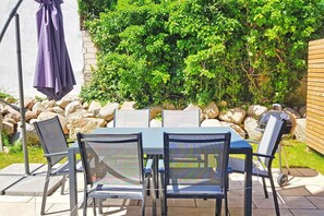 Terrasse mit Grill