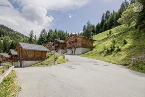 Esterni