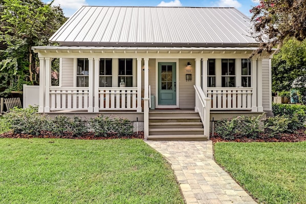 502 Cedar Street- 3 Bedroom Fernandina Beach Home is Located in the Heart of the Historic District