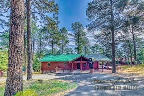 Level entry with great paved driveway.