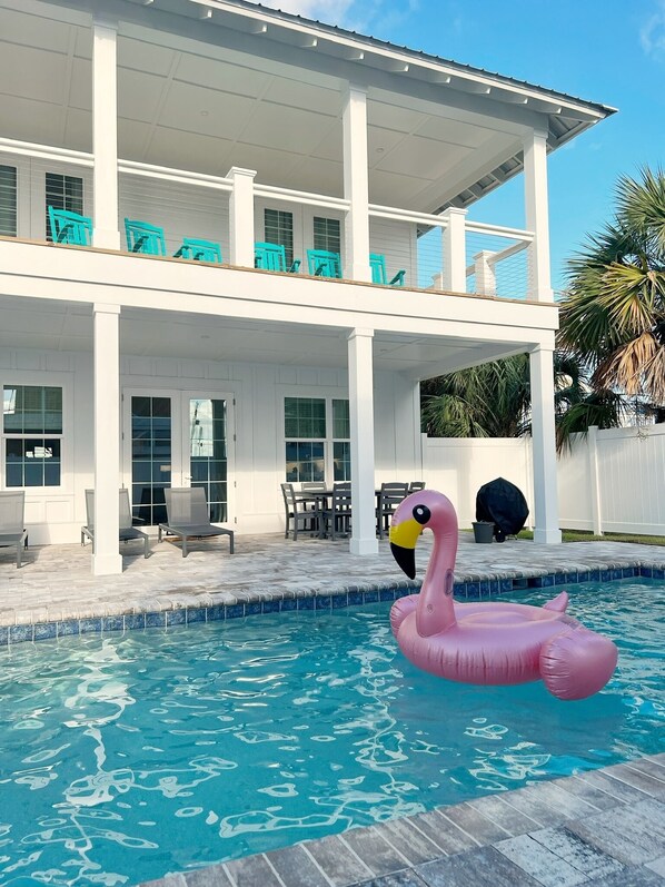 Hours of fun in your private pool!