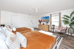 Guest bedroom with modern decor