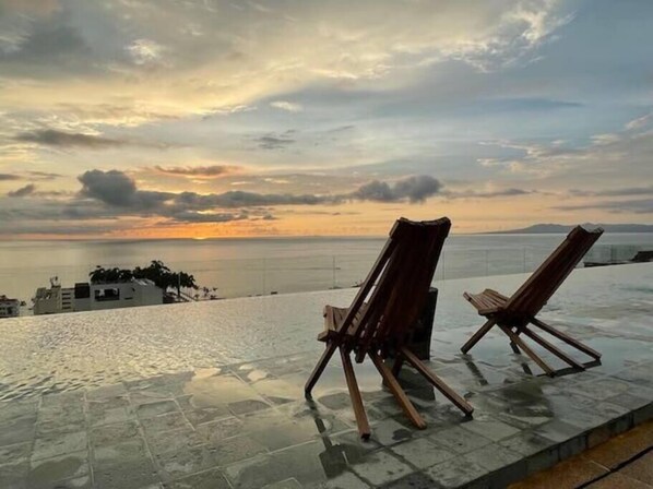 Sunset at the rooftop pool