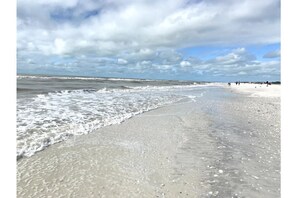 1 mile to south beach in Marco Island in white sand beach