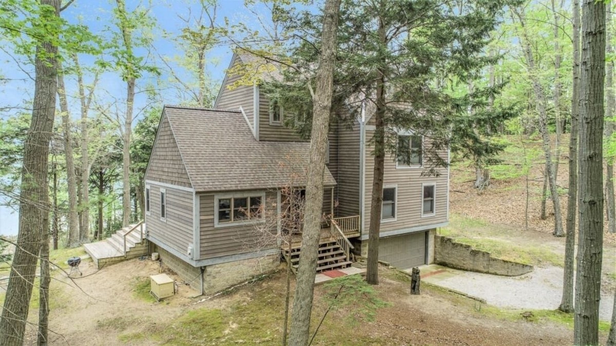 Secluded Beach-house on Lake Michigan