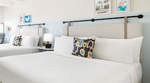 2 Queen size beds