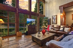 High end furnishings with fabulous views of the pines