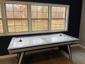 Air Hockey Table