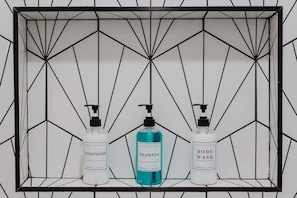 Bathroom amenities