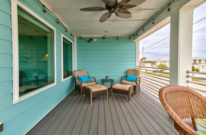 Kure for the Soul-Deck off Living Room