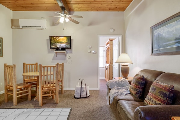 Living and Dining Areas