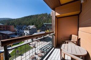 Balcony, Building, Architecture, Scenery, Outdoors