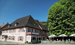 Hotel Adler-Stube, (Münstertal), LHS 09924-Hausansicht